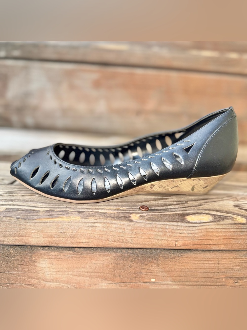 Dexflex by Dexter Black Cutout Peep-Toe Wedges • Size 8 Wide